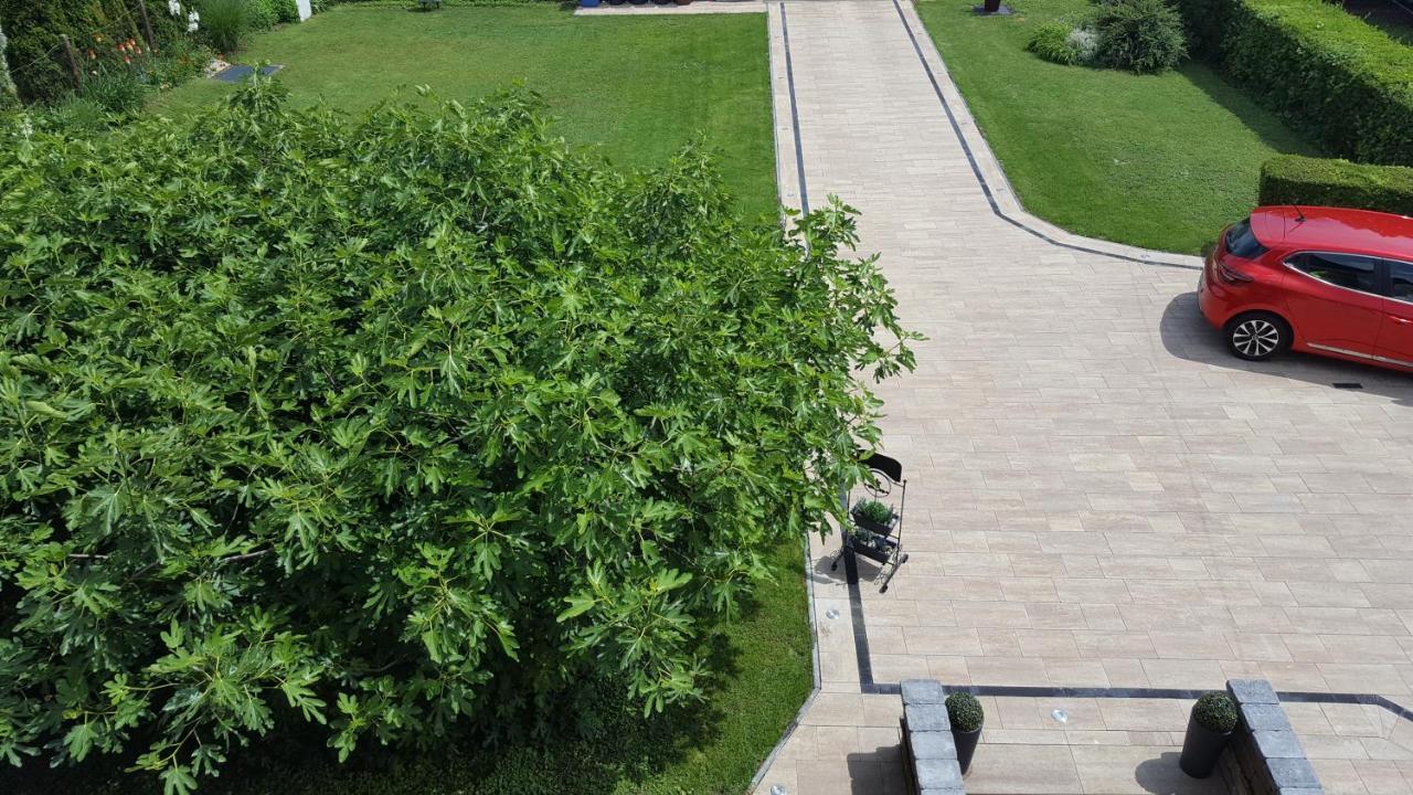 Sarreti Apartmanhaz Balatonfured Exterior photo