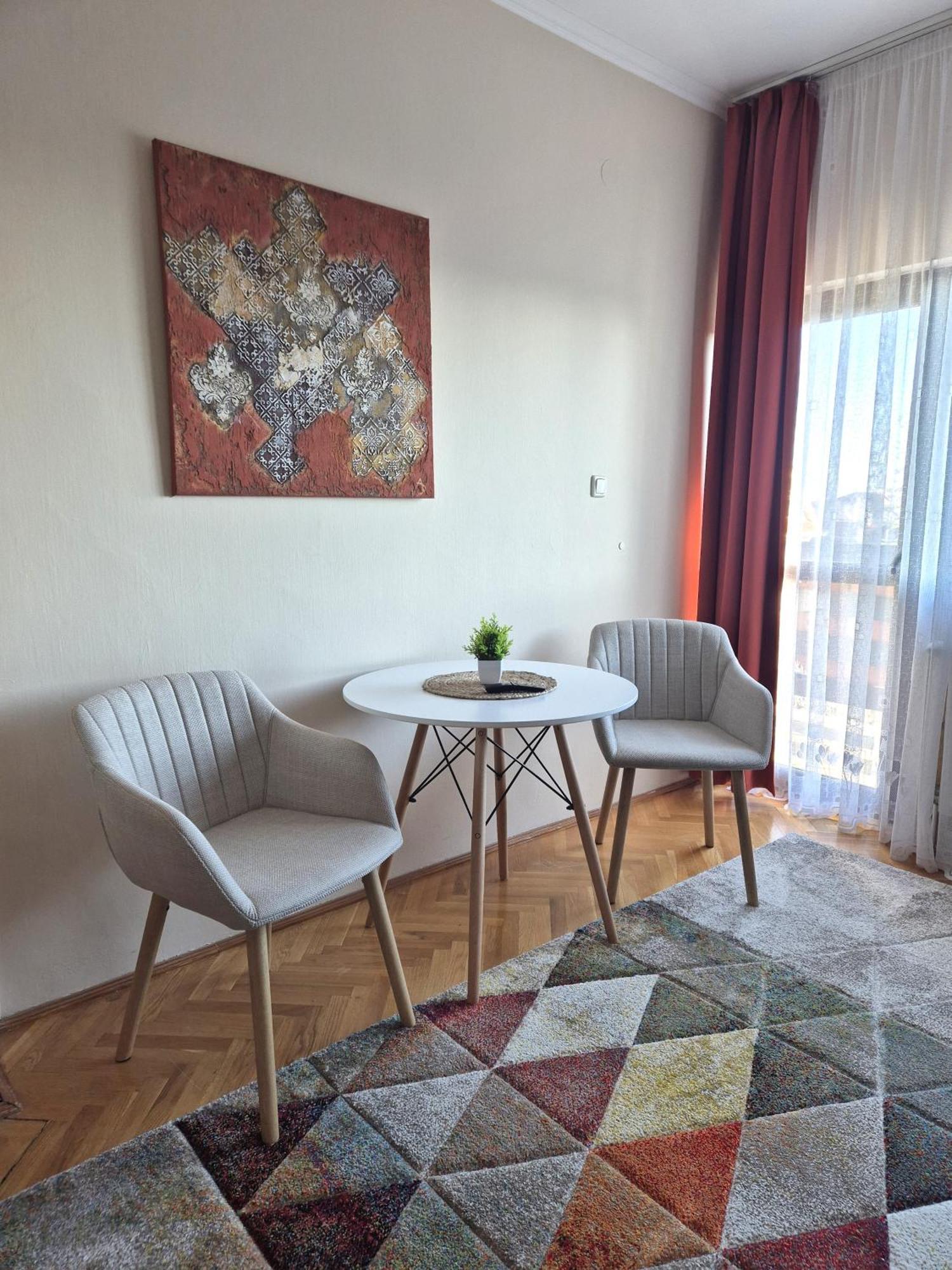Sarreti Apartmanhaz Balatonfured Exterior photo